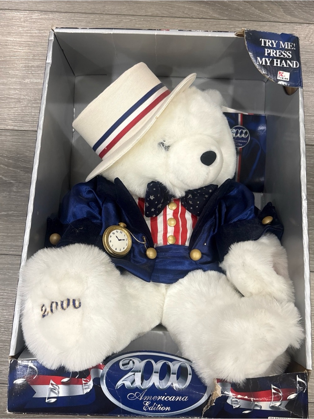 2000 Dan Dee Americana Ed. Patriotic Musical Bear Red White Blue Hat Watch